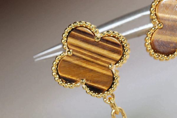 Clover Earrings Gold Tiger Eye Carnelian 2 Motifs