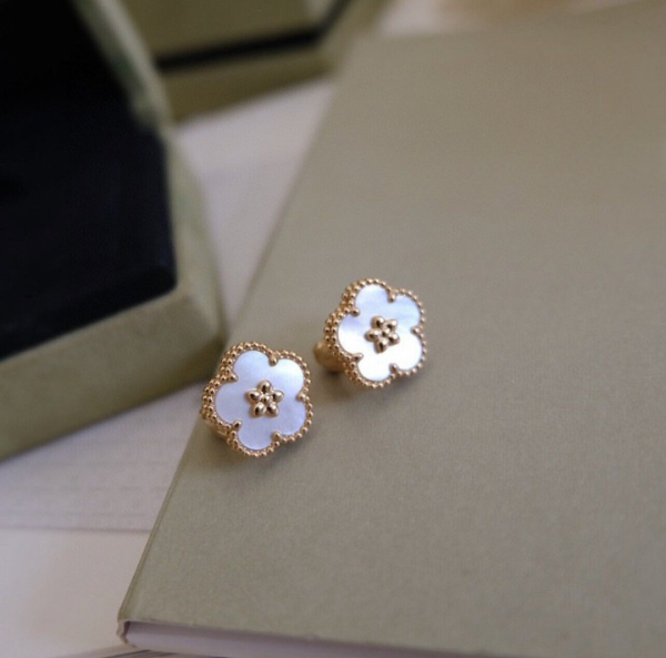 Lucky Spring White Blossom Pink Gold Earrings