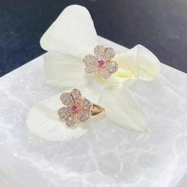 Frivole Pink Gold Flower Diamond Earrings