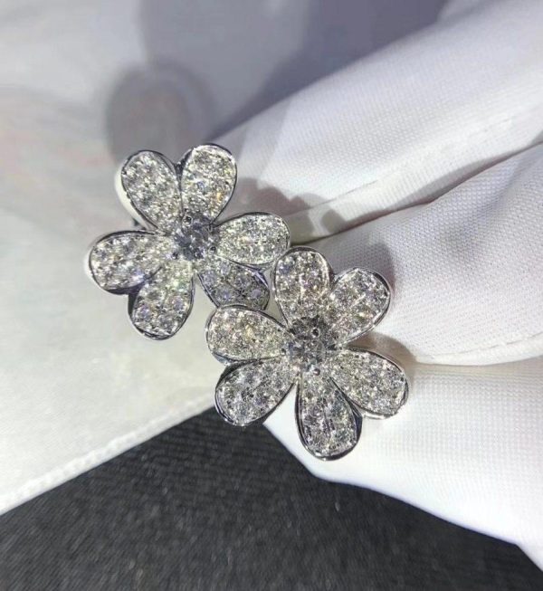 Frivole Silver Flower Diamond Earrings