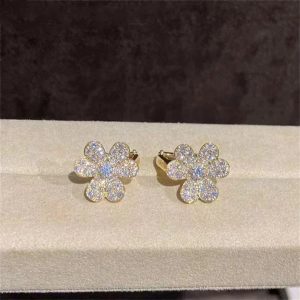 Frivole Gold Flower Diamond Earrings